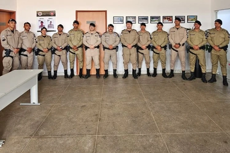 Comando da 4ª CIPM recepciona dez novos policiais militares em Macaúbas