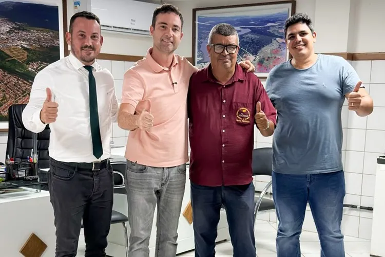 Prefeito de Brumado anuncia reajuste salarial de 9% para servidores públicos