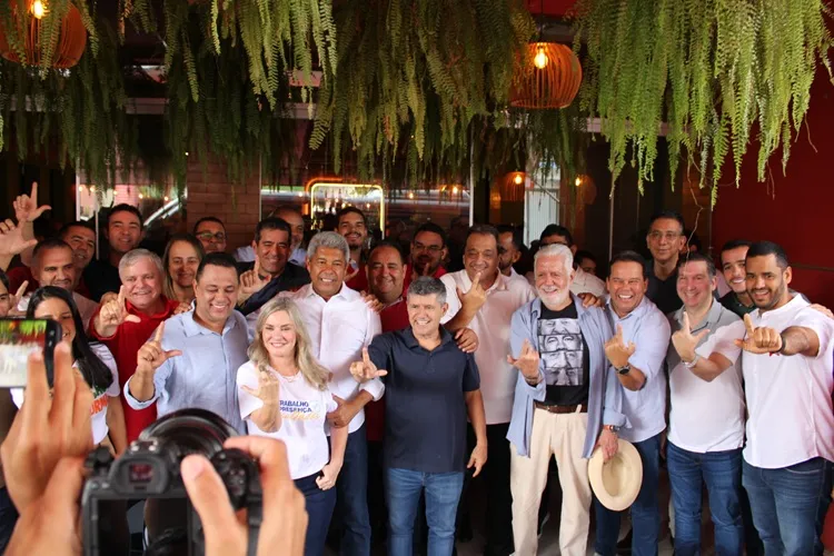 PGP: Jerônimo Rodrigues ouve demandas da Bacia do Paramirim em Macaúbas