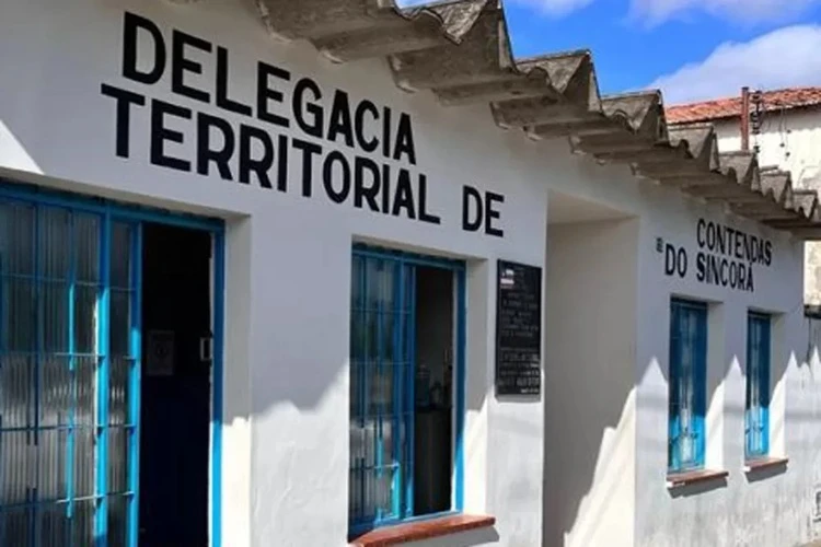 Jovem de 21 anos é encontrada em óbito dentro de casa em Contendas do Sincorá