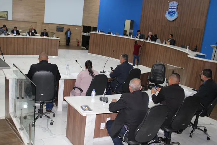 'Brumado tem força e futuro', afirma presidente da Câmara nos 149 anos do município