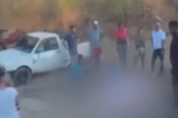 Menina de 10 anos morre após caminhonete capotar no norte da Bahia