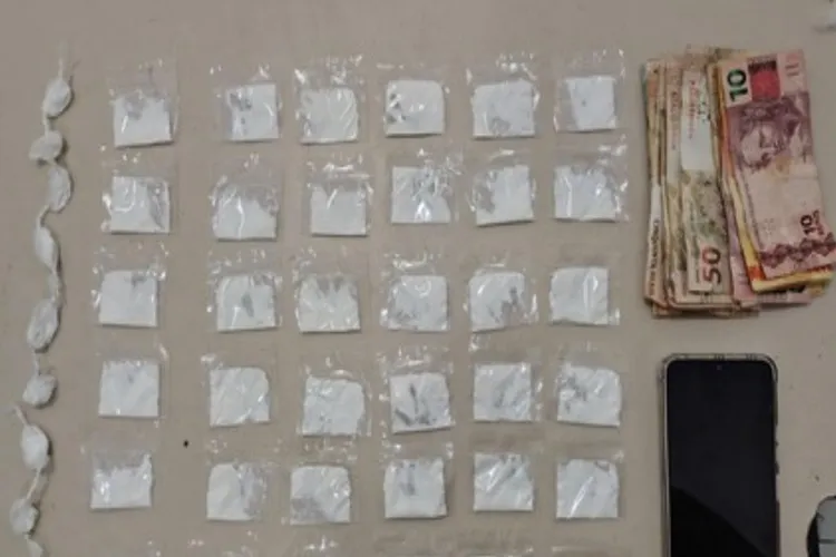 80ª CIPM prende indivíduo traficando drogas na cidade de Cândido Sales