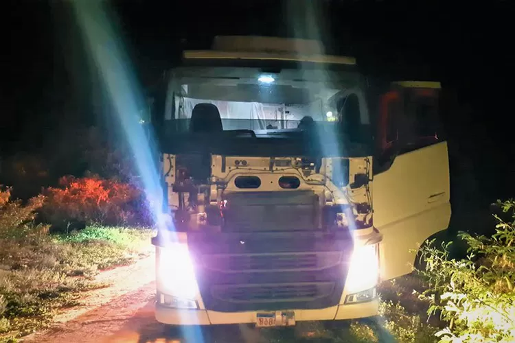 PRF recupera caminhão roubado avaliado em mais de R$ 500 mil no Oeste da Bahia