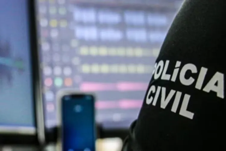 Cruz das Almas: Homem é preso suspeito de se passar por vidente para aplicar golpes