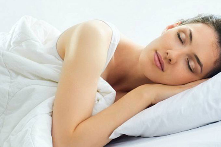 Acordar cedo minimiza risco de depressão nas mulheres