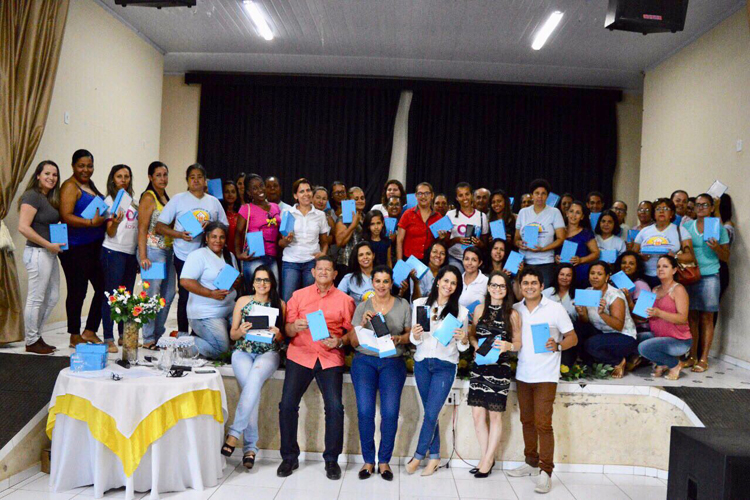 Caculé disponibiliza tablets para os agentes comunitários de saúde do município