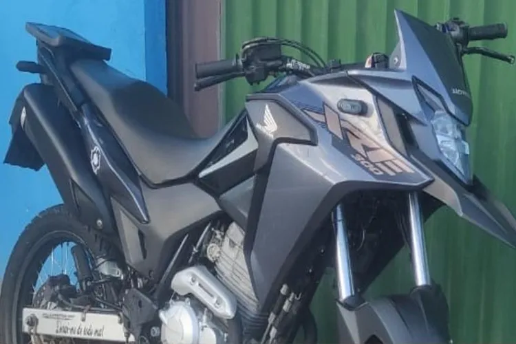 4ª CIPM apreende motocicleta com adulteração de sinal identificador em Boquira
