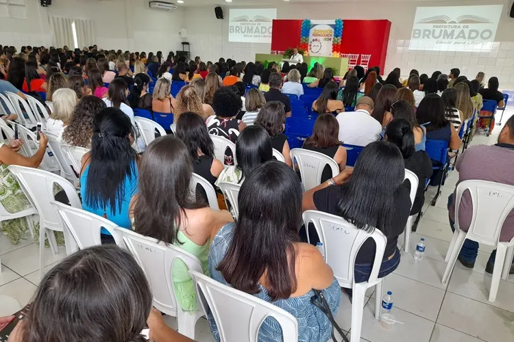 Brumado: Jornada Pedagógica enaltece importância da escola em tempo integral