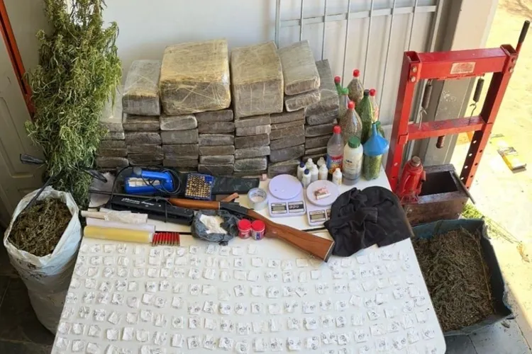 Rondesp Meio Oeste desarticula fazenda do tráfico em Serra do Ramalho