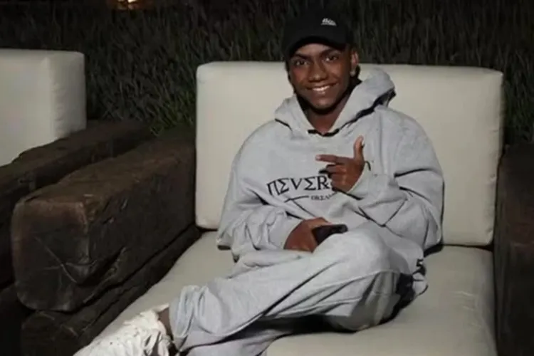 Influenciador baiano com mais de 1 milhão de seguidores morre em acidente de carro