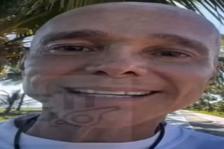 Cantor Netinho raspa cabelo durante tratamento contra o câncer linfático