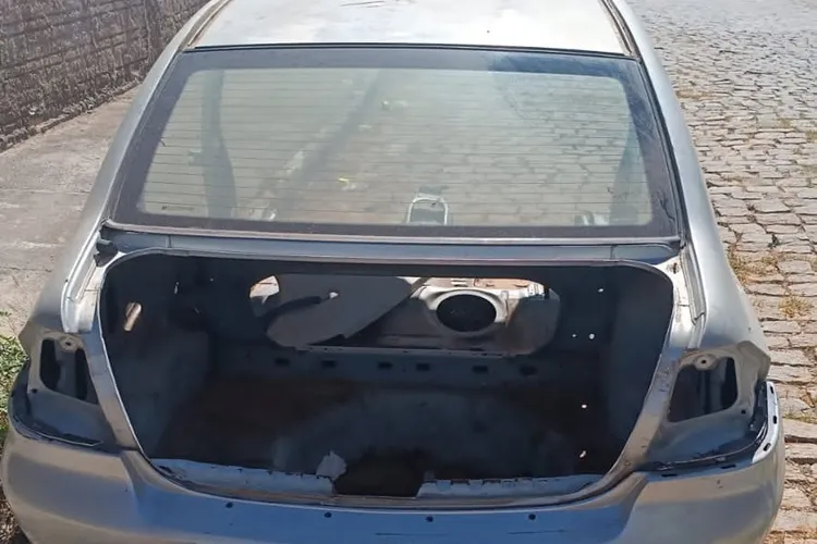 SMTT emite 90 notificações para retirada de carros abandonados em Brumado