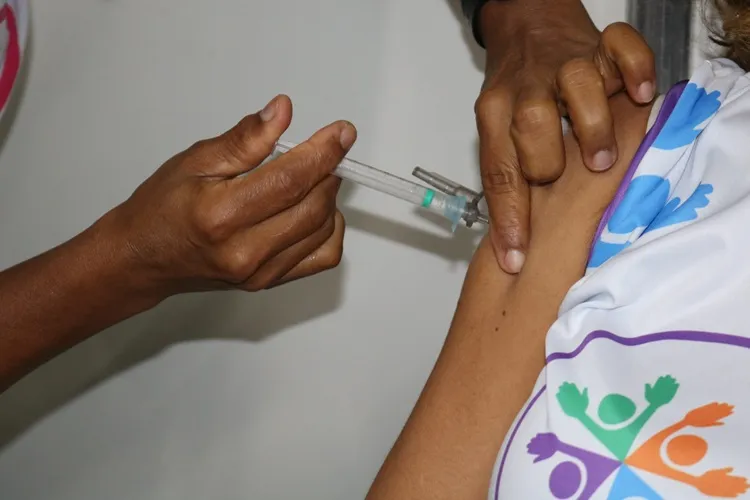 Bahia reforça vigilância e vacinação para evitar a reintrodução do sarampo