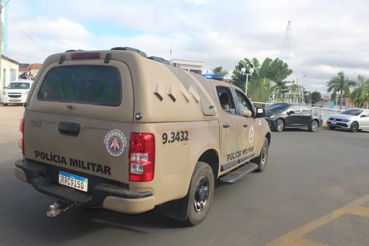 24º BPM prende golpista e ajuda idosa a recuperar R$ 6,5 mil em Caraíbas