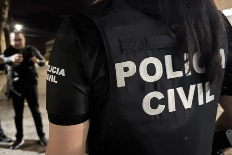 Homem é preso em flagrante por perseguir e ameaçar companheira em Ilhéus