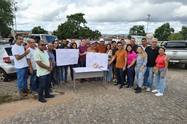Brumado: Prefeito visita obras que prometem transformar a cidade e disparar a geração de empregos