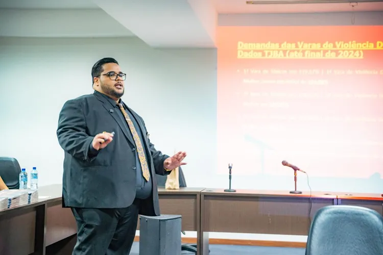 Advogado lança o livro com foco no combate à violência doméstica na Bahia
