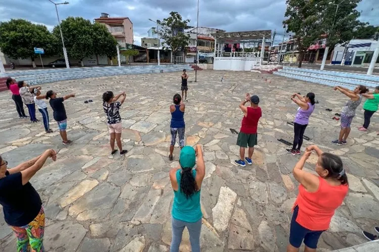 'Ginástica na Praça' para ações de saúde em Brumado