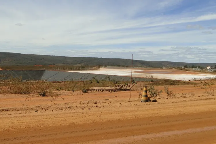 Órgão de segurança nuclear paralisa área da INB em Caetité após rompimento de reservatório
