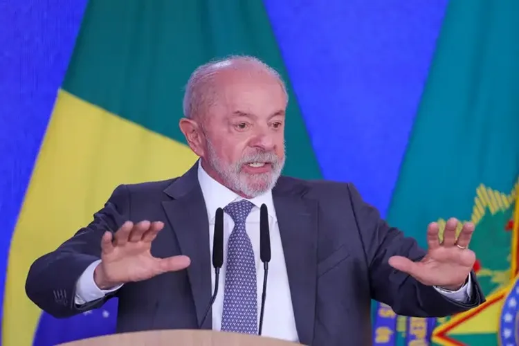 Governo anuncia perdão de dívidas e pacote de estímulo para MEIs