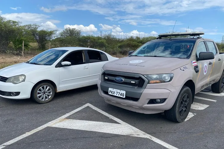2ª CIPRv apreende moto com restrição de roubo na BR-030 em Brumado