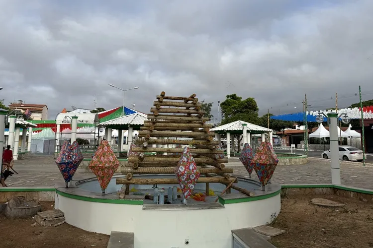 Decreto estabelece regras para comércio e estacionamento no aniversário de Brumado e São Pedro