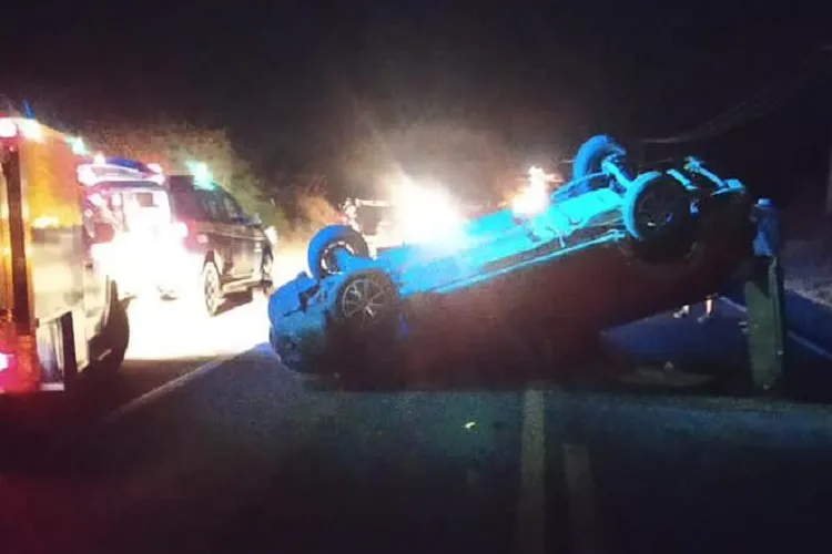 Condutor de 24 anos morre após capotar veículo na BR-030 em Brumado