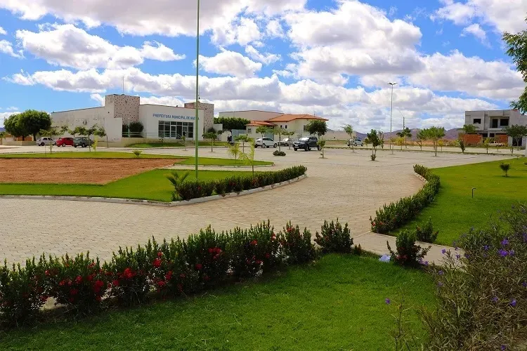 Contas da Prefeitura de Matina são aprovadas com ressalvas