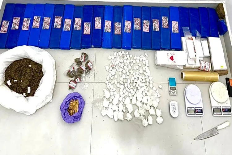 PM apreende mais de 200 porções de drogas em Vitória da Conquista