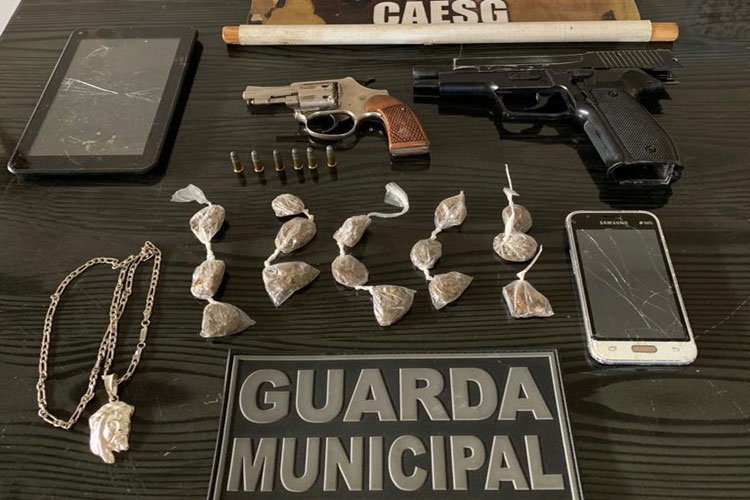 Paramirim: Indivíduo é preso por tráfico de drogas e posse ilegal de arma de fogo