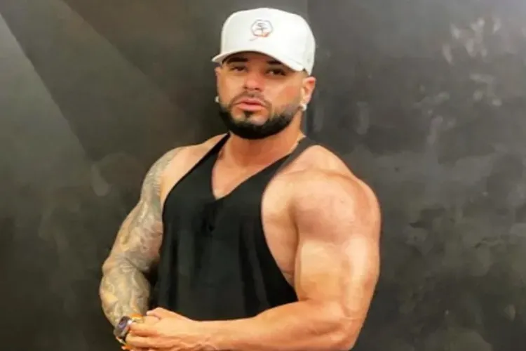 Cantor de banda de pagode é baleado durante tentativa de assalto em Feira de Santana