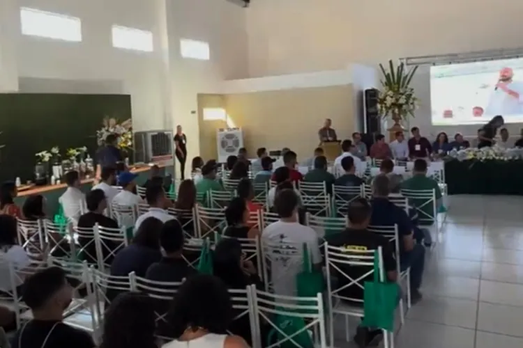 Autoridades debatem preservação das nascentes hídricas em Érico Cardoso