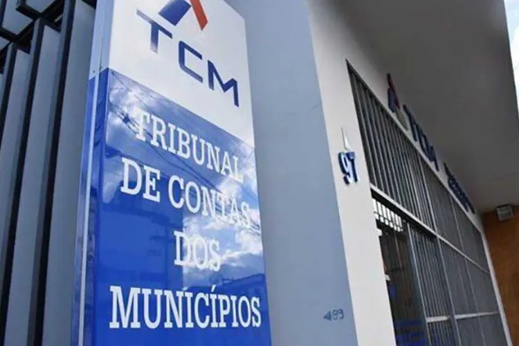 TCM suspende contratos com escritórios de advocacia em Esplanada, Baixa Grande e Ituberá