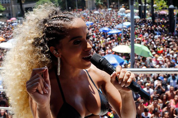 Justiça determina o bloqueio de R$ 2,8 milhões de Anitta