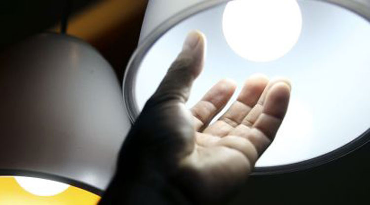 Aneel anuncia bandeira tarifária verde para dezembro