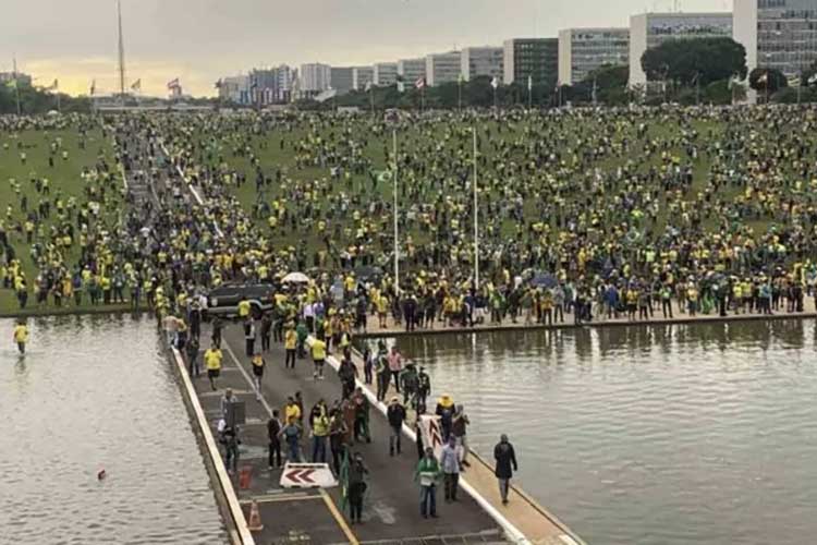 Jair Bolsonaro se tornará inelegível e Ibaneis Rocha não voltará ao cargo de governador do DF