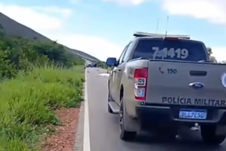 Tanhaçu: Motociclista morre e tem corpo esmagado por vários veículos na BA-142