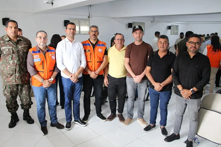 Prefeitos debatem ações de emergência e convivência com a seca em Brumado