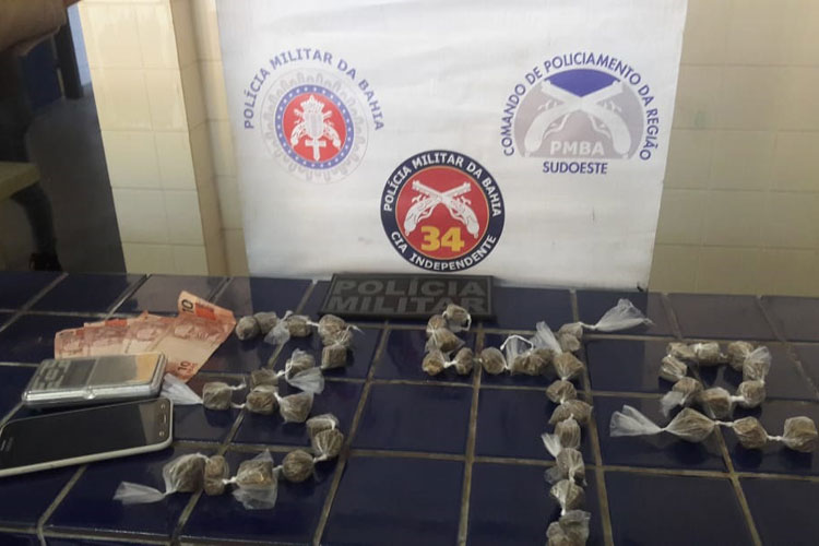 Adolescente é apreendido com drogas no Bairro São Félix em Brumado