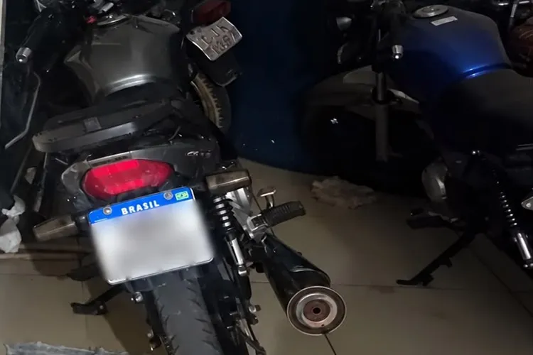 Homem sem CNH tem moto barulhenta apreendida durante blitz em Mortugaba