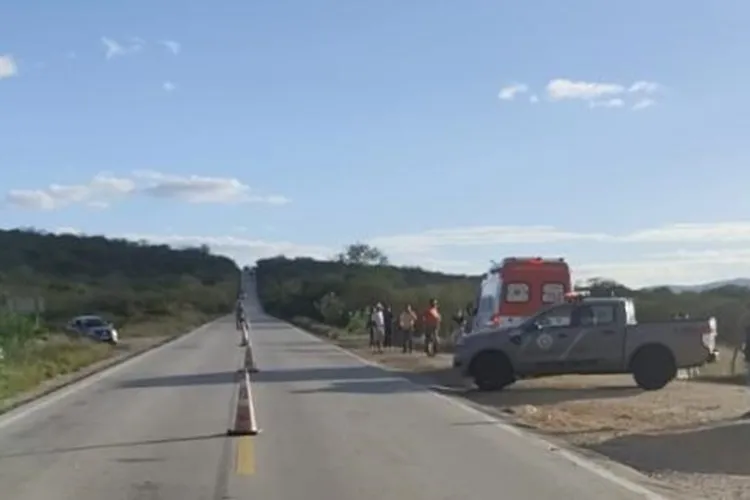 Grave acidente tira a vida de um casal na BR-030 em Brumado