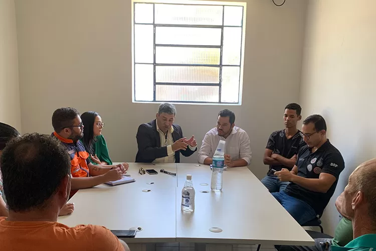 Brumado: Semar, SMTT e Cicom promovem audiência sobre destinação de entulhos