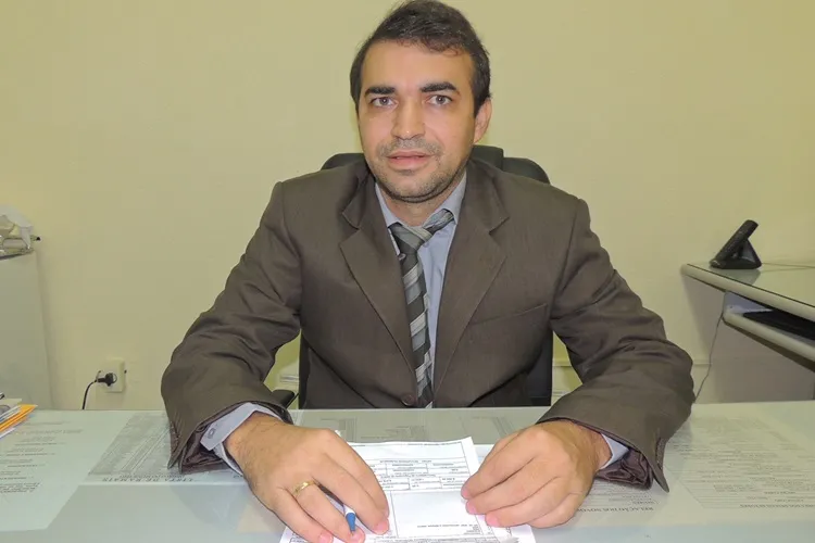 Eleições 2024: Alessandro Lôbo assume comando do PSB em Brumado