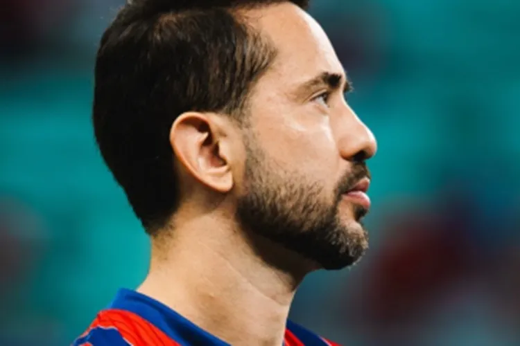 Everton Ribeiro é diagnosticado com câncer na tireoide