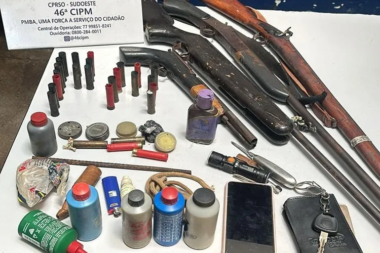 Homem é preso com armas, munições e explosivos em Livramento de Nossa Senhora