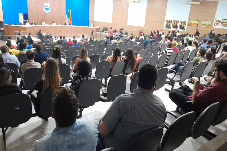 Falta de respeito e baixaria entre os políticos dominam sessão na Câmara de Brumado