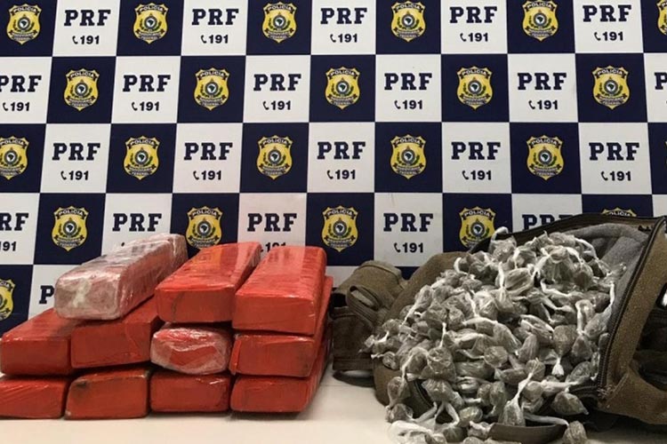 Vitória da Conquista: Jovem é preso após ser flagrado com cerca de 12 kg de maconha em ônibus