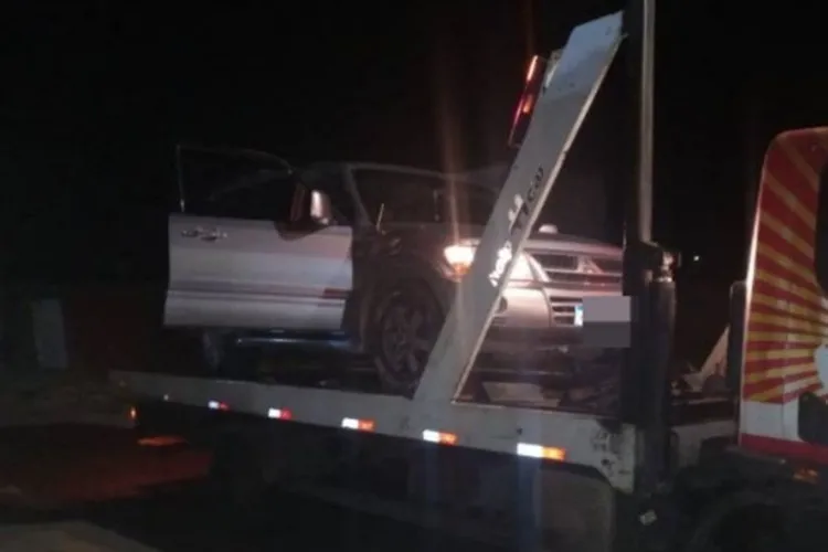 Homem com sinais de embriaguez é contido por desacato e direção perigosa em Guanambi