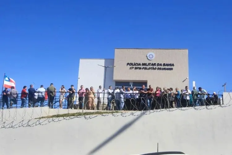 Jerônimo Rodrigues entrega obras de infraestrutura e serviços em Urandi